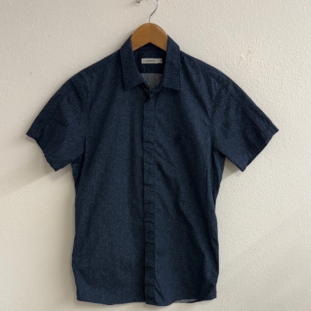 J Lindberg navy and mid blue abstract print Short Sleeve Men's Shirt